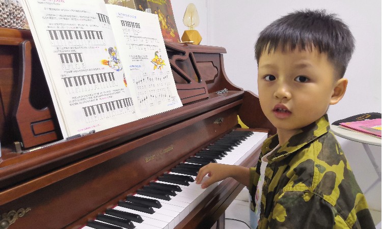 南昌艺途钢琴培训